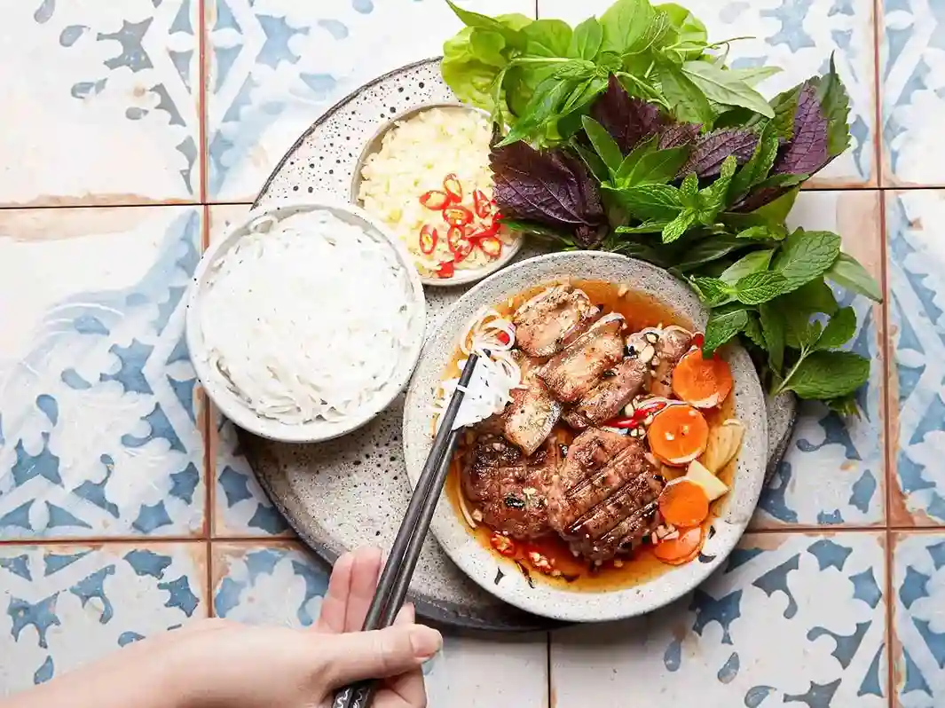 Bún Chả (Grilled Pork with Vermicelli)