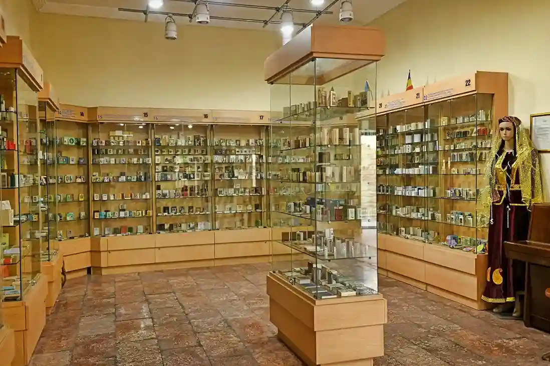Miniature Book Museum
